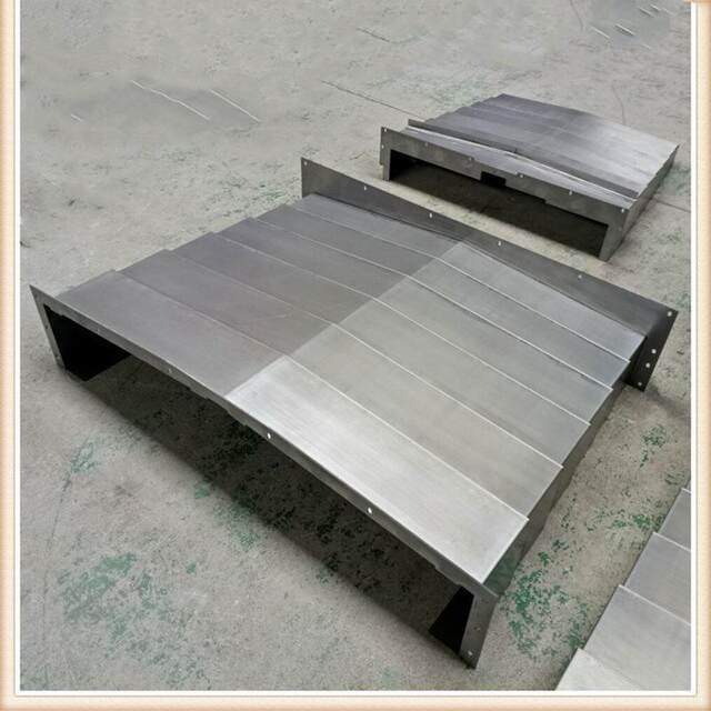 Zhejiang Huate 1580 machining center anti-chip baffle guard plate YX axis telescopic sheet metal stainless steel plate protective cover
