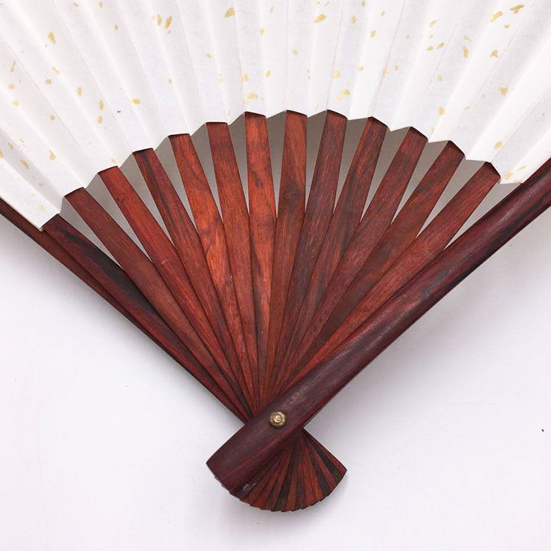 작은 잎 붉은 백단 접는 팬 중국 스타일 남성과 여성의 고대 스타일 공백 수제 팬 쌀 종이 마호가니 문화 장난감 그림 팬 오래된 자료