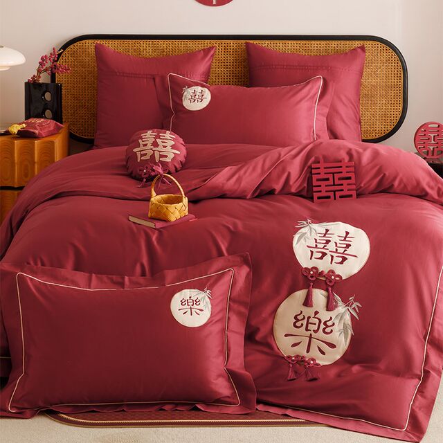 Retro Chinese wedding bed four-piece set of cotton 10A0 pieces of wedding embroidery red wedding quilt cover sheets and cover