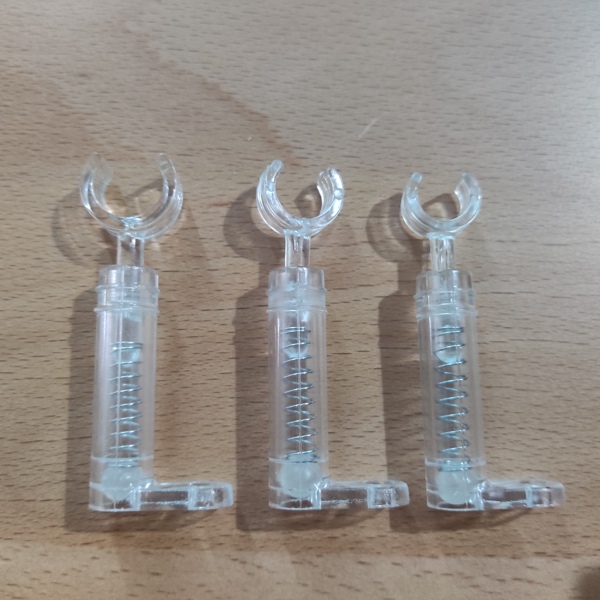 霓虹灯脚卡座管卡玻璃霓虹灯卡玻璃霓虹灯支架悬空透明支架卡子
