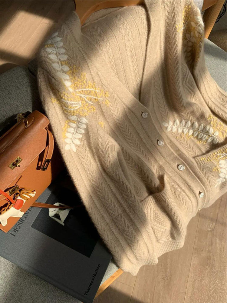 JAPANESE VINTAGE LAZY STYLE HIGH-QUALITY HAND-EMBROIDERED CROCHET KNIT SWEATER JACKET WOMENS AUTUMN AND WINTER