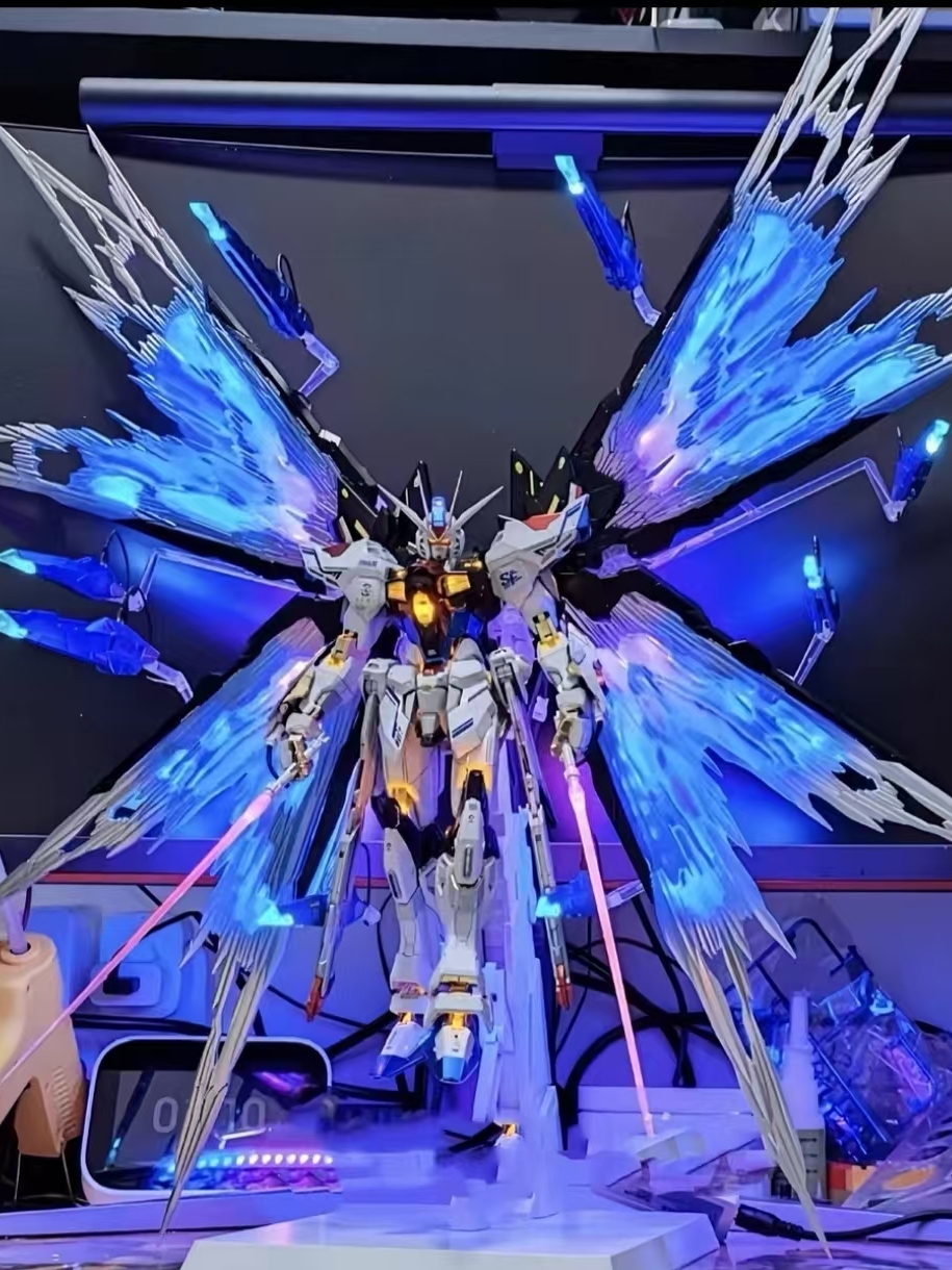 Точечная модель сборки Gundam HG freshman Assault Freedom Идеальный Единорог Меха ручной работы подарок для мальчика строительные блоки Изображение 1