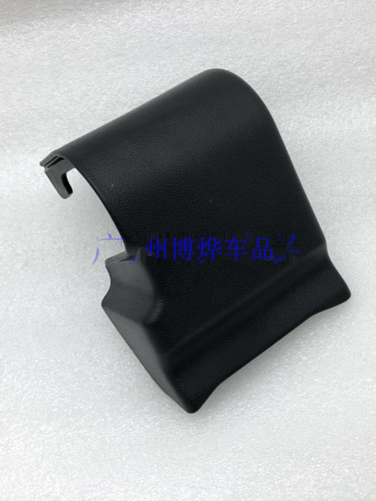 IT IS SUITABLE FOR THE REAR SEAT PLUG COVER OF THE OVERBEARING PRADO THE SECOND ROW OF SEATS THE SCREW FOOT COVER THE TRIM COVER AND THE SEAT SLIDE COVER