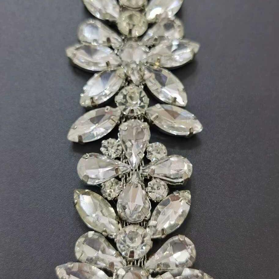 DIY FANCY RHINESTONES HAND-SEWN RHINESTONE CHAINS COLLARS EPAULETTES WAIST ACCESSORIES MARQUISE GRAB CHAINS CLOTHING ACCESSORIES ACCESSORIES