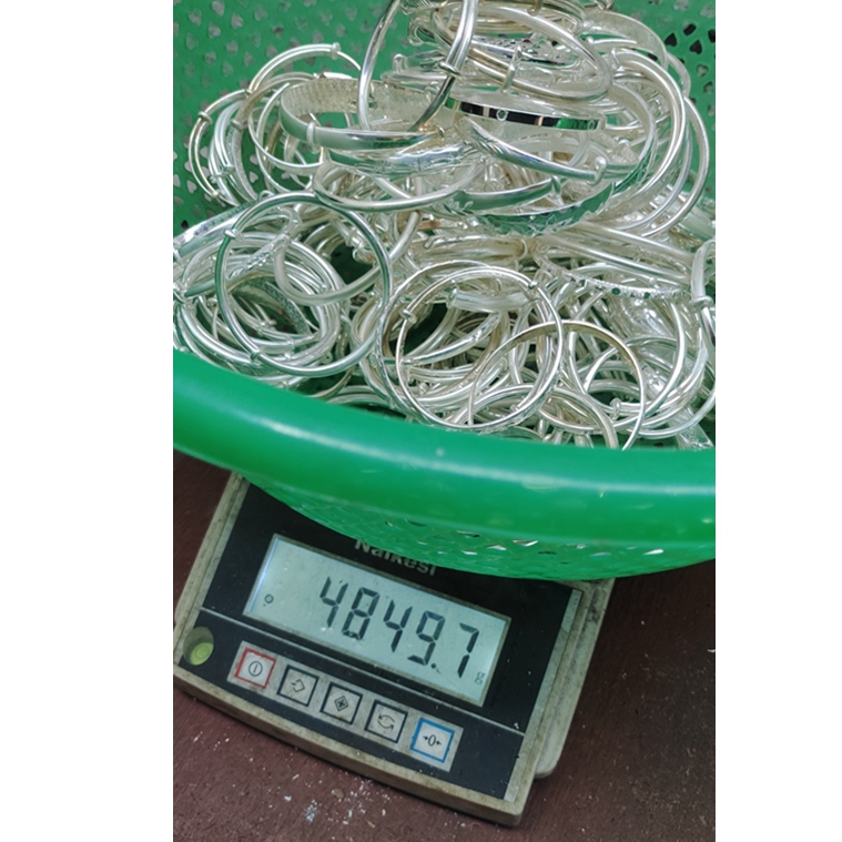 고가의 재활용 실버 주얼리 실버 팔찌 재활용 실버 소재 실버 완제품 999.990.