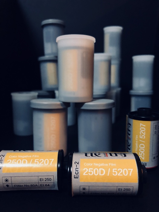 이스트만 영화 필름 5207|250D 135 컬러 네거티브 ISO200 일광 일광