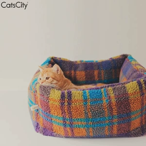 C-Queen/CatsCity красочная бархатная конура для кошек и конура съемный и моющийся универсальный четырехсезонный коврик для домашних животных, чтобы согреться