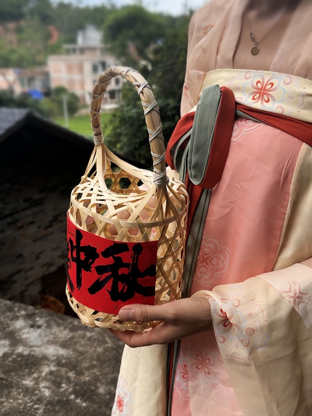 手工竹编篮婚礼伴手礼活动礼品盒镂空月饼包装格调中秋复古包装