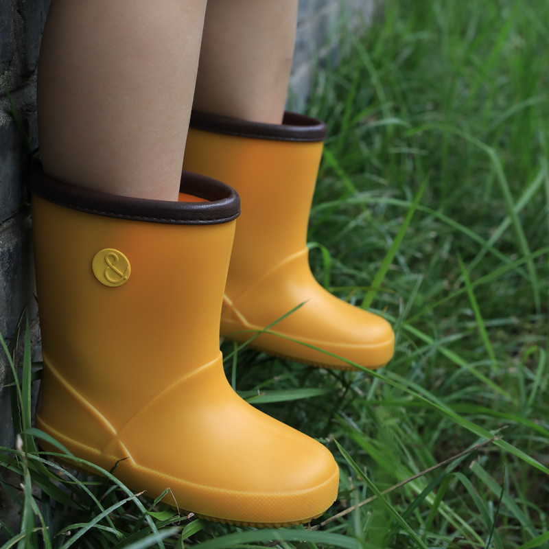 JAPANESE CHILDRENS RAIN BOOTS PLUS COTTON BOYS GIRLS ELEMENTARY SCHOOL STUDENTS KINDERGARTEN BABIES CHILDREN WATER SHOES RUBBER SHOES ANTI-SLIP PROTECTION