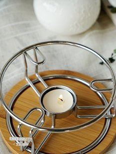 Кронштейн, заварочный чайник, чайный сервиз, термос с аксессуарами, свеча, полочное освещение, простой и элегантный дизайн