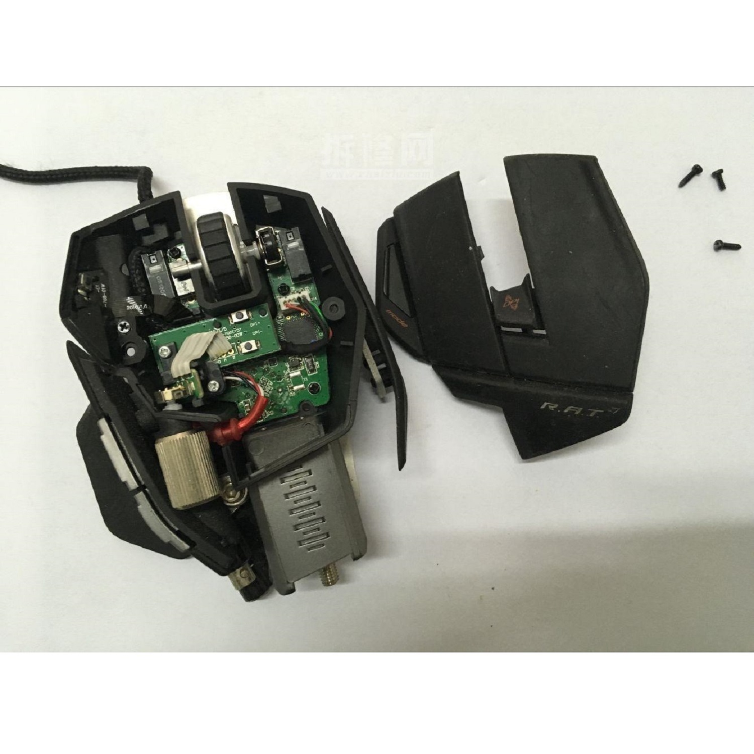 SAITEK 무선 마우스 RAT9의 수리 및 유지 관리 금으로 교체 마이크로 무브먼트는 두 번 클릭하지 않고 콤보가 실패함 새로운 레이저