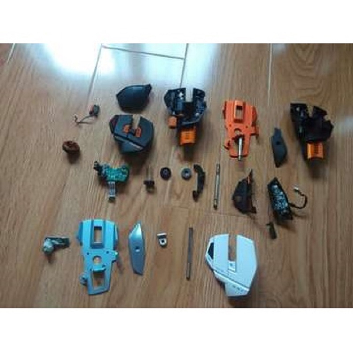 SAITEK 무선 마우스 RAT9의 수리 및 유지 관리 금으로 교체 마이크로 무브먼트는 두 번 클릭하지 않고 콤보가 실패함 새로운 레이저