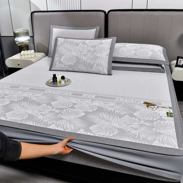 2025 new thickened ice silk cool mattress mattress three-piece set summer cool sheet summer cool mattress third-person air conditioning mat