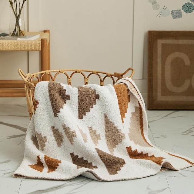 Ins wind nap blanket half velvet casual blanket velvet blanket sofa cover blanket blanket bed bed tail towel spring summer blanket