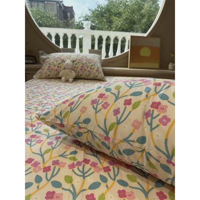 Pastoral cream powder purple floral bed cover single piece protective cover D1.35m1.5 dormitory bed cover girl's heart