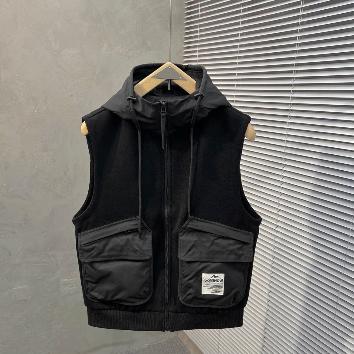 AUTUMN NEW TEMPERAMENT TREND HOODED VEST MENS FASHION SLIM YOUTH SOLID COLOR COAT SLEEVELESS SPORTS VEST