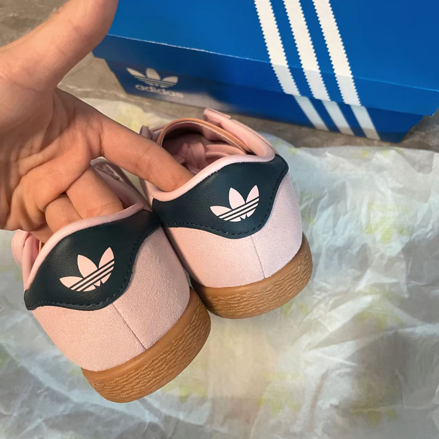 阿迪达斯鞋子男百搭潮鞋「T头鞋」STADT经典运动板鞋女正品JR9552