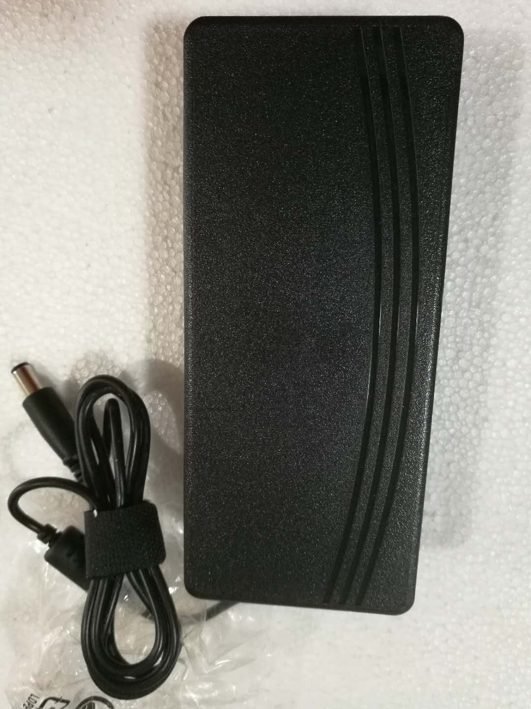 AOC AIGONG 컴퓨터 전원 공급 장치 AG322QC4 32인치 곡선 게이밍 모니터 20V 6A 핀이 있는 대형 포트