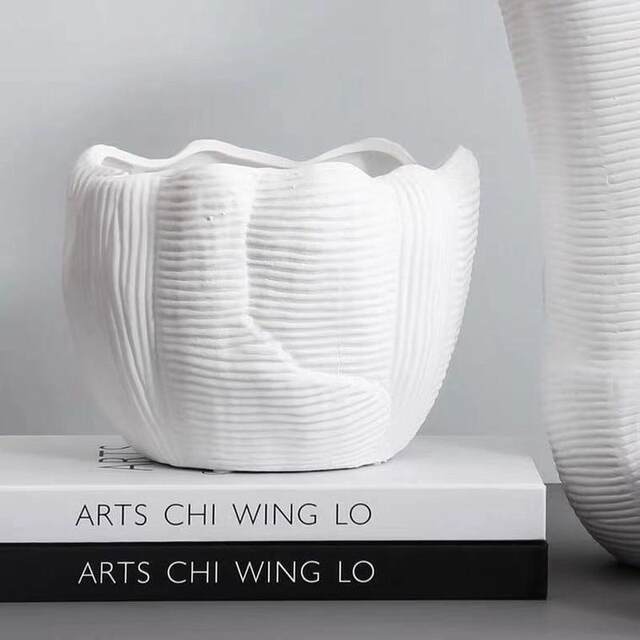 Abstract personalized ceramic vase coffee table wine cabinet desktop model room sales department exhibition hall flower arranging device soft decoration decoration