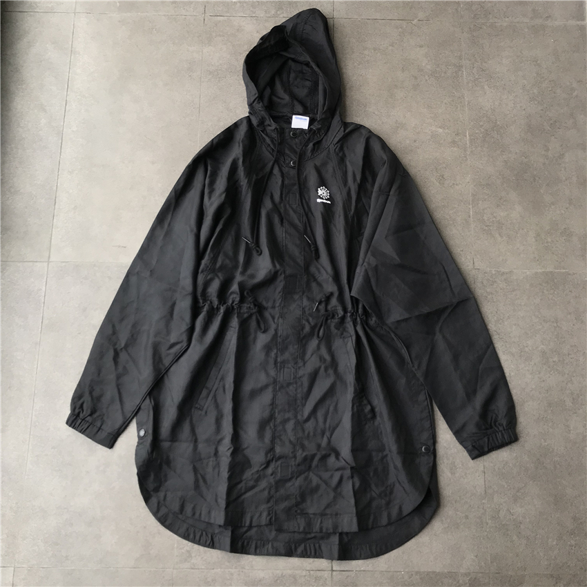 무인양품  리복 REEBOK CLASSIC GP PONCHO 초박형 윈드 브레이커 재킷 자외선 차단 의류 DJ1887