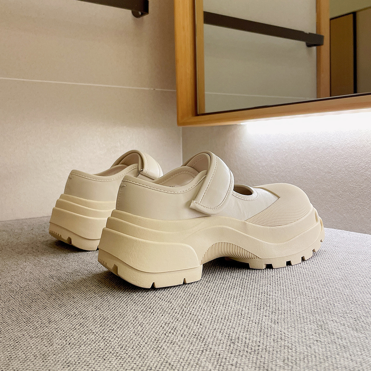 [JIANYILU]JIAN YILU BIG HEAD MARY JANE SINGLE SHOES GIRL FAN VELCRO THICK BOTTOM INCREASE UGLY CUTE SHOES TREND