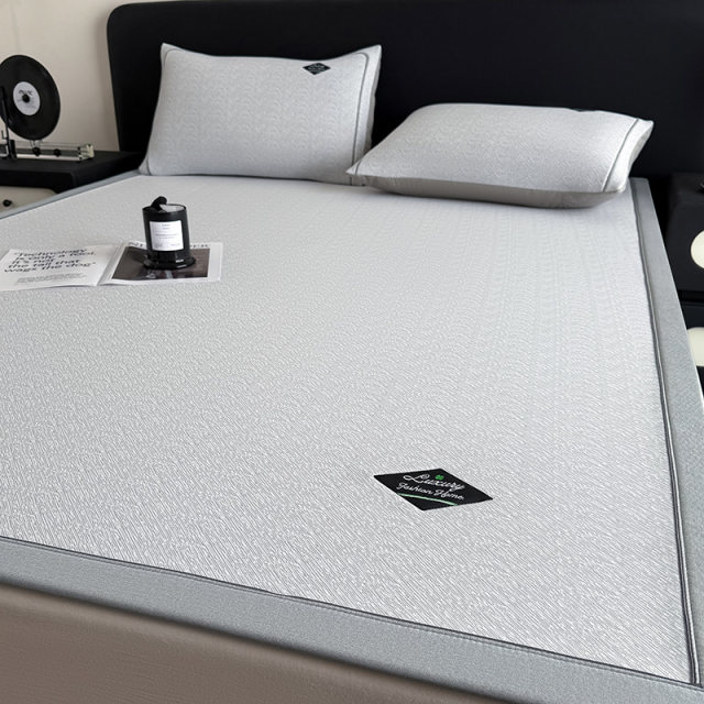 Summer ice silk mat machine washable soft mat Class A mother and baby super cool summer bed sheets bed fittings air conditioning mat 1.8