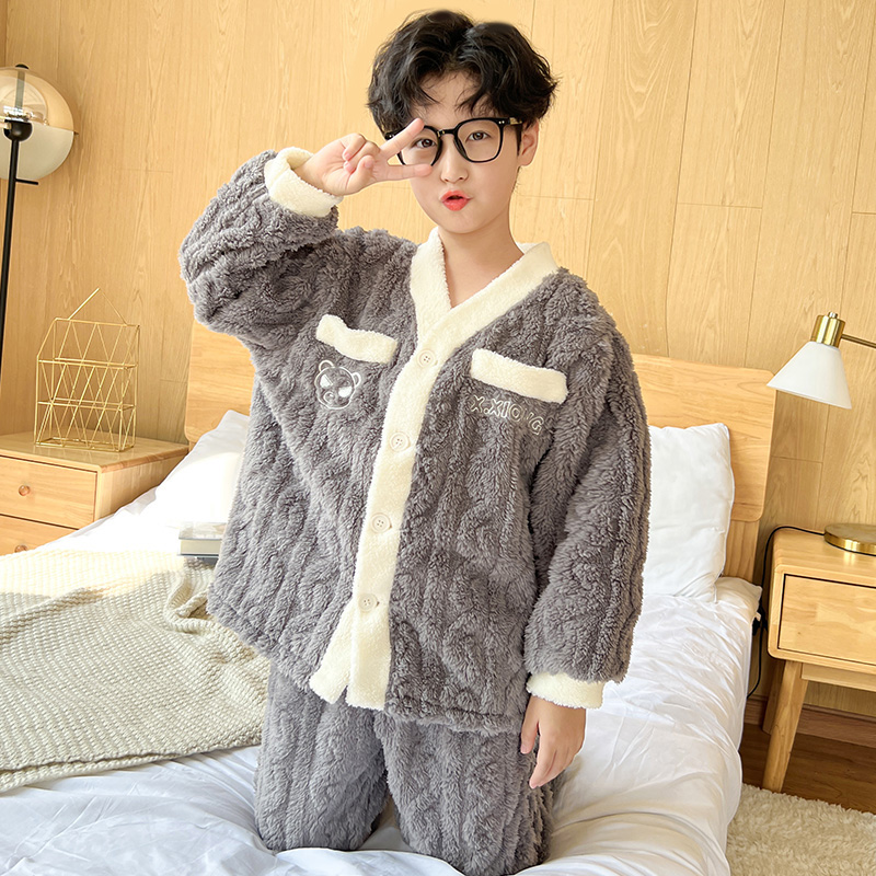 CHILDRENS PAJAMAS AUTUMN AND WINTER BOYS FLANNEL VELVET THICKENED MIDDLE AND LARGE BOYS BOYS WINTER CORAL VELVET LOUNGEWEAR SET