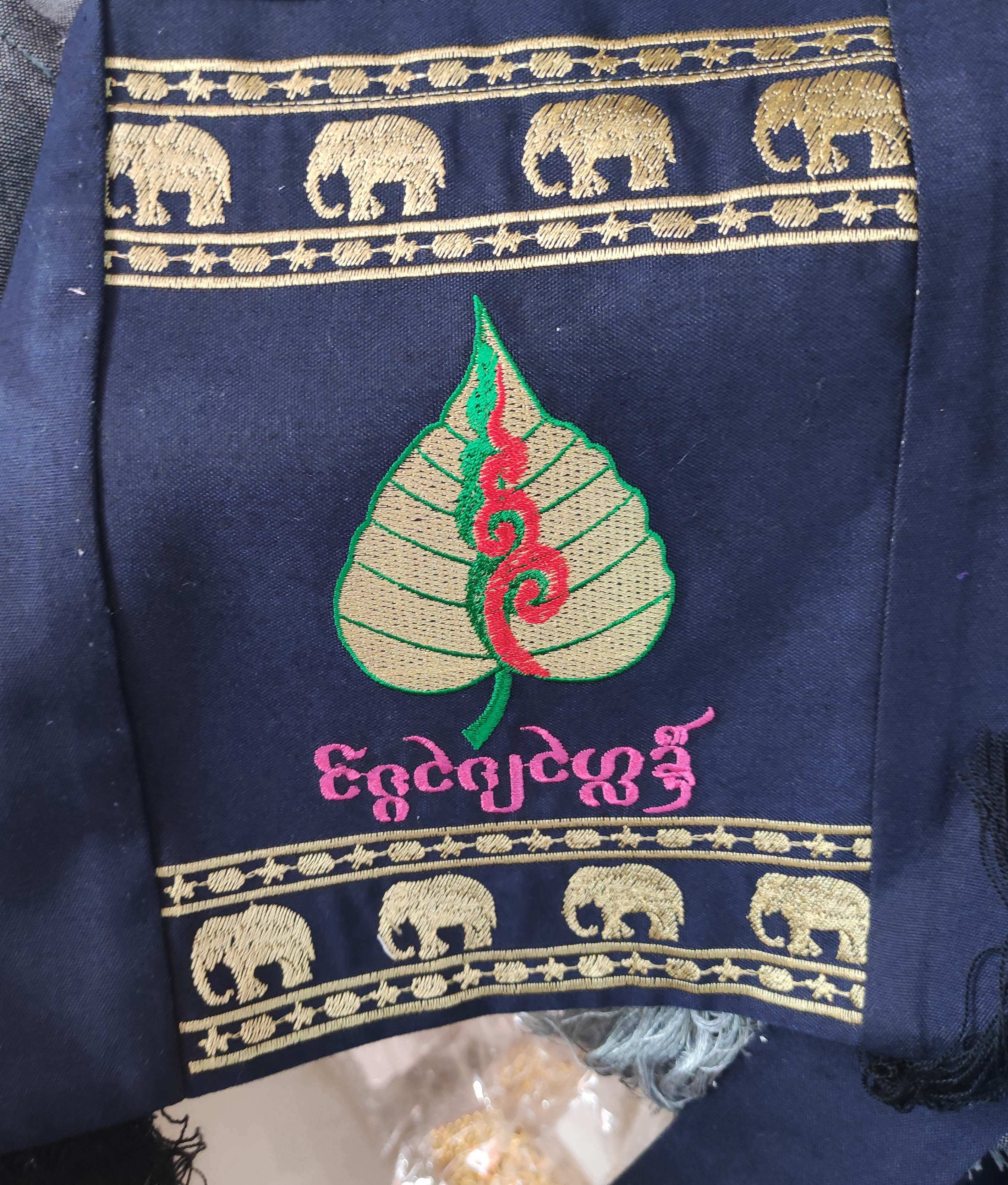 YUNNAN DAI SHOULDER BAG THAI SOUTHEAST ASIAN STYLE DANCING LIFTING WATER BODHI LEAF PATTERN HANI GRAY BLUE