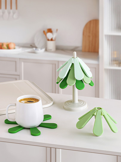 Mujer de aislamiento de navidad de alta gama Decoración de mesa de comedor Silicona a alta temperatura Silicona Anti-Escalada Mat
