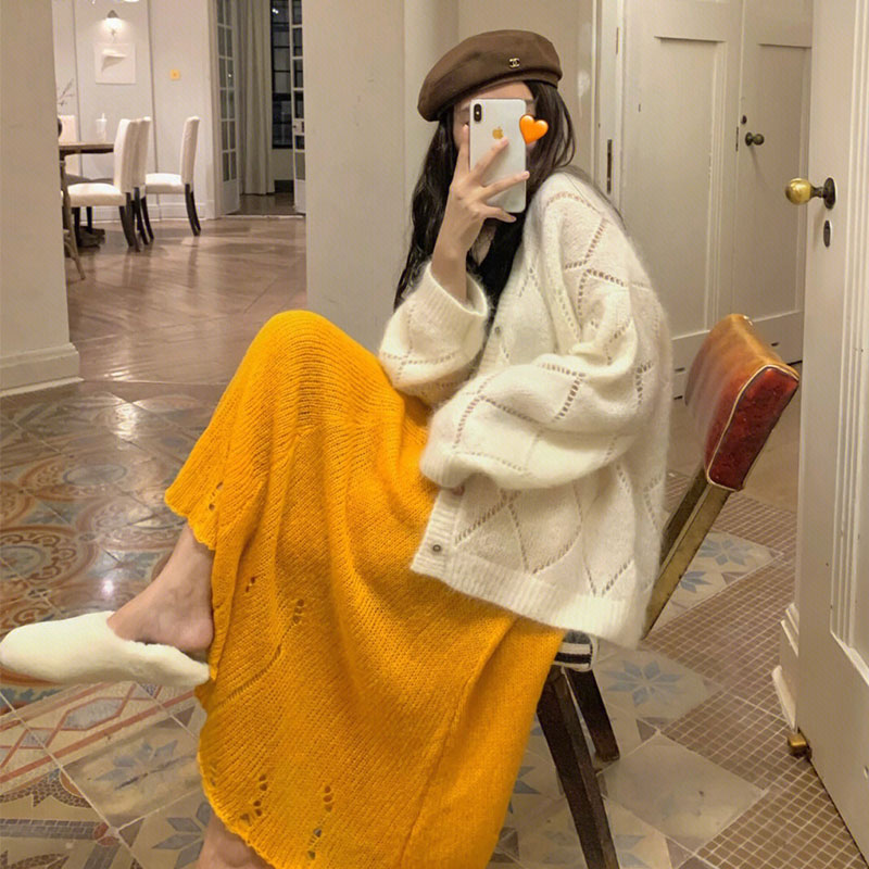 KOREAN VERSION OF GENTLE STYLE WHITE CUT-OUT RHOMBIC CARDIGAN SWEATER 2022 AUTUMN NEW LOOSE CASUAL FASHION SKIRT