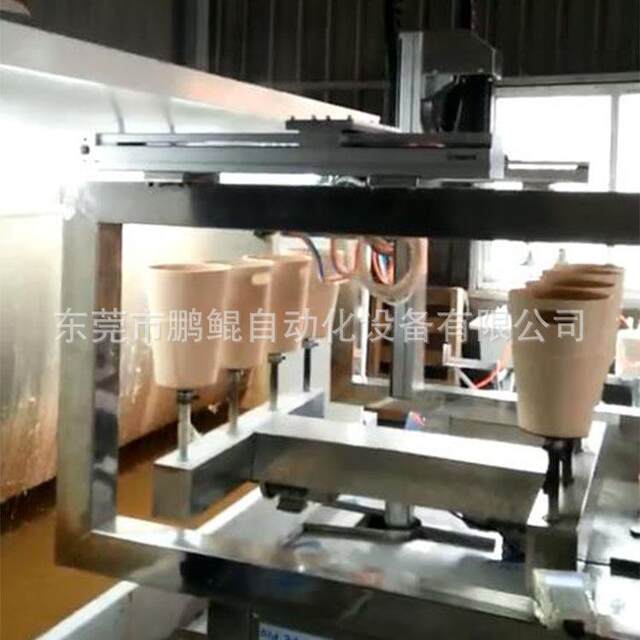 广东莞喷漆设备厂家垃圾桶4枪6轴小型喷漆机喷油设备非标定制