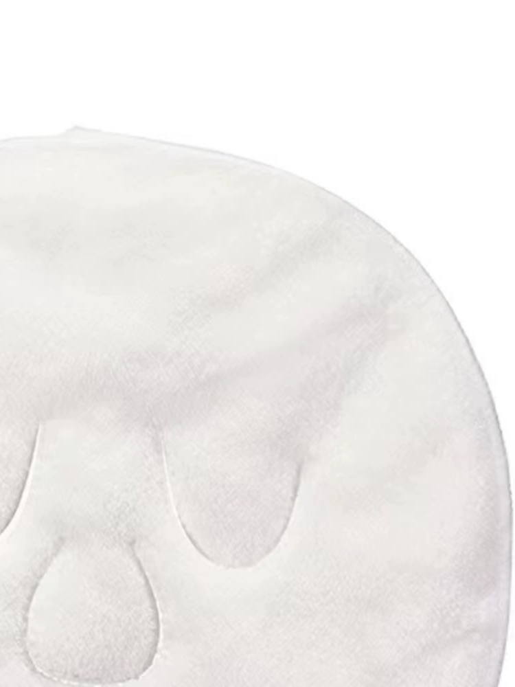 수건을 사용하면 절반의 노력으로 피부 관리를 더욱 효과적으로 할 수 있습니다  연예인들이 뜨거운 수건과 마스크를 얼굴에 대고 있다