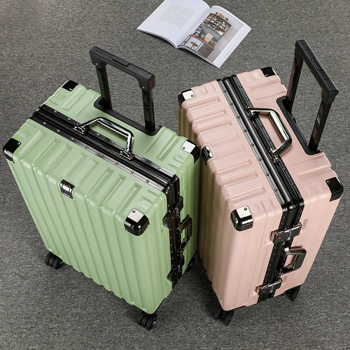 Вместительный и большой универсальный прочный чемодан, популярно в интернете