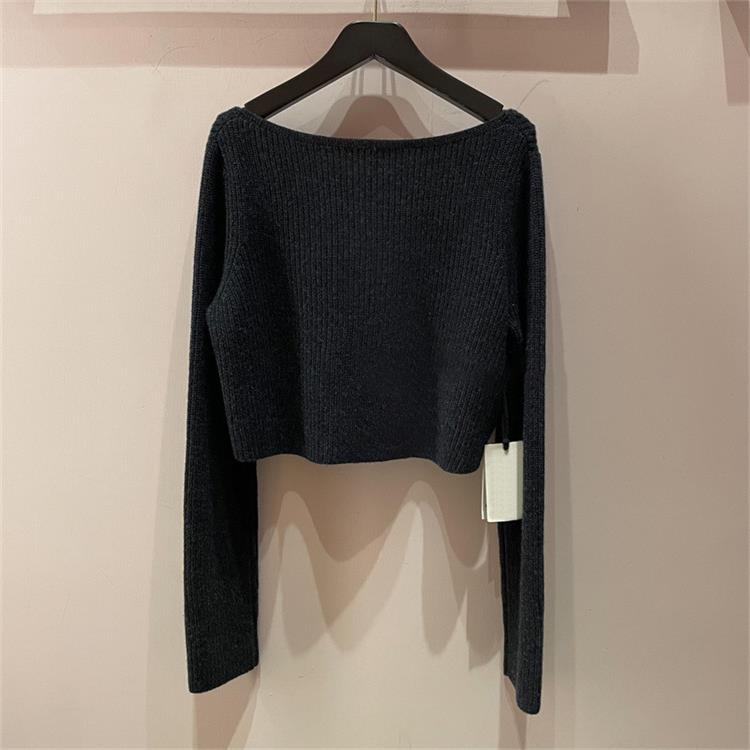 틈새 2022 가을 새로운 낮은 라운드 넥 슬리브 어깨 블랙 니트 BOTTOMING 다목적 긴 소매 짧은 스웨터 여성 패션
