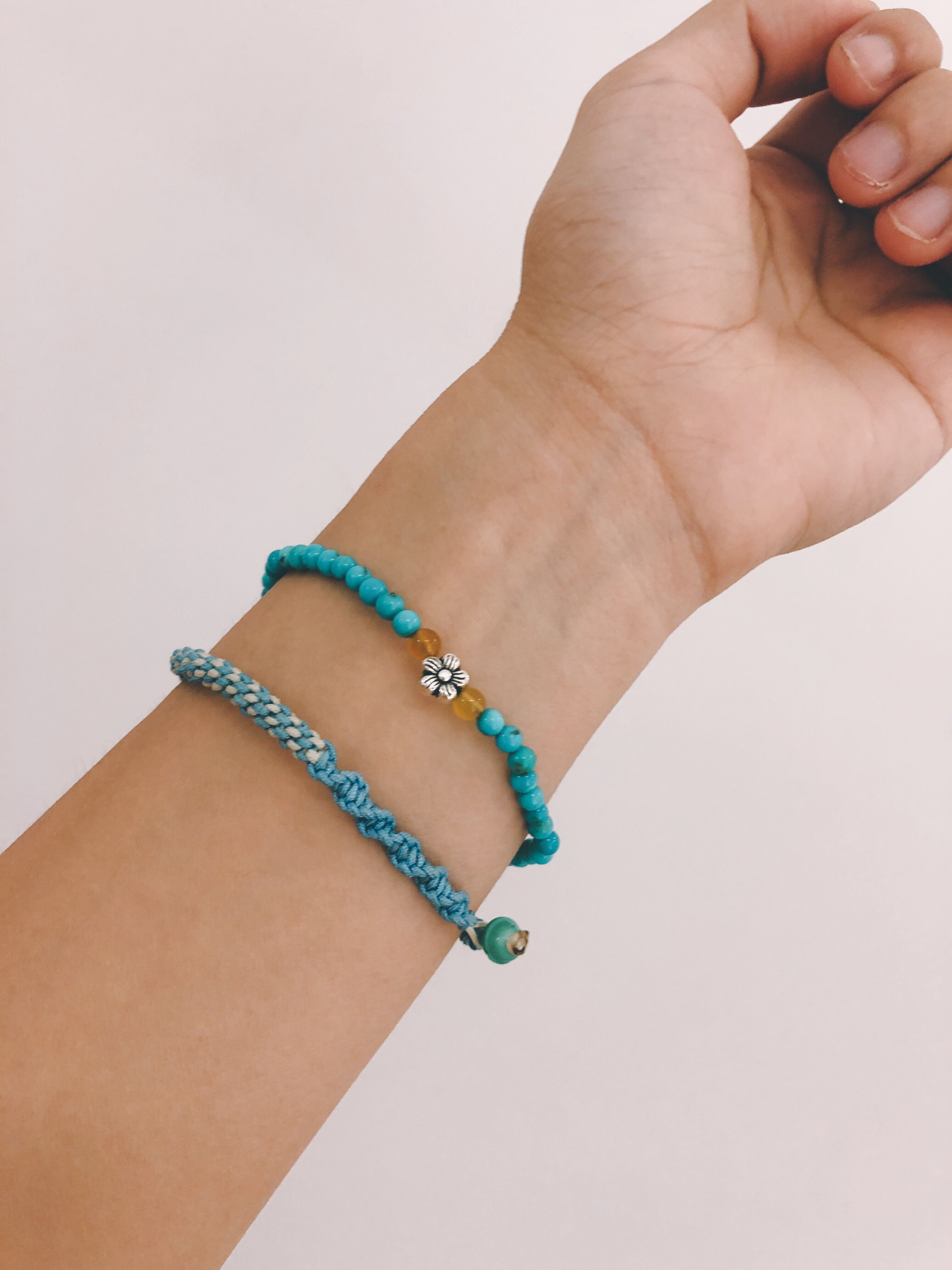 천연 미국 잠자는 숲속의 미녀 청록색 팔찌 둥근 구슬 팔찌 높은 도자기 푸른 기장 구슬 남성과 여성을위한 최적화되지 않은 단일 원형