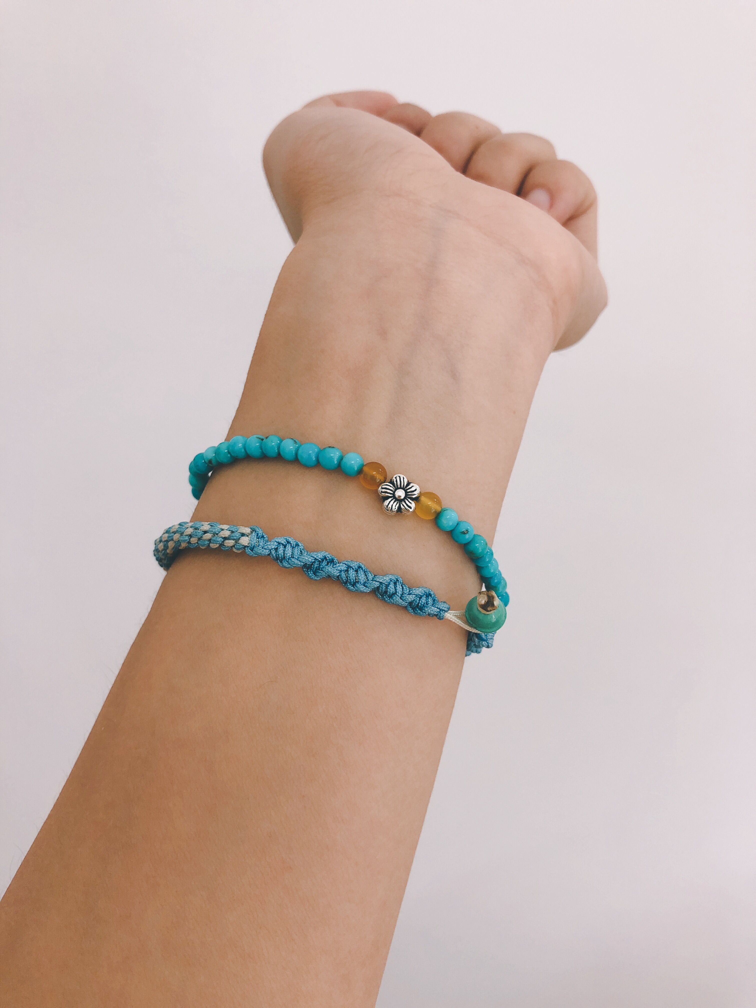 천연 미국 잠자는 숲속의 미녀 청록색 팔찌 둥근 구슬 팔찌 높은 도자기 푸른 기장 구슬 남성과 여성을위한 최적화되지 않은 단일 원형