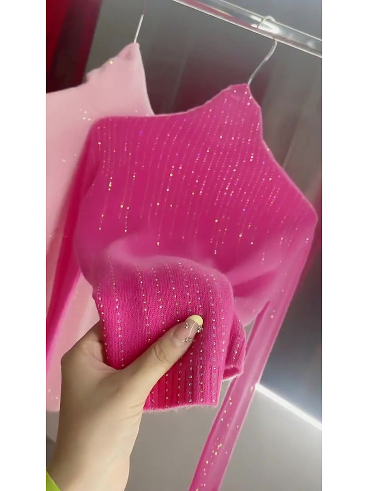 THE DESIGN SENSE IS NICHE THE SOFT GLUTINOUS SWEATER IS GENTLE THE WIND IS LAZY THE SENSE OF LUXURY THE DRAGON FRUIT COLOR TURTLENECK KNITTED TOP THE WOMENS AUTUMN AND WINTER