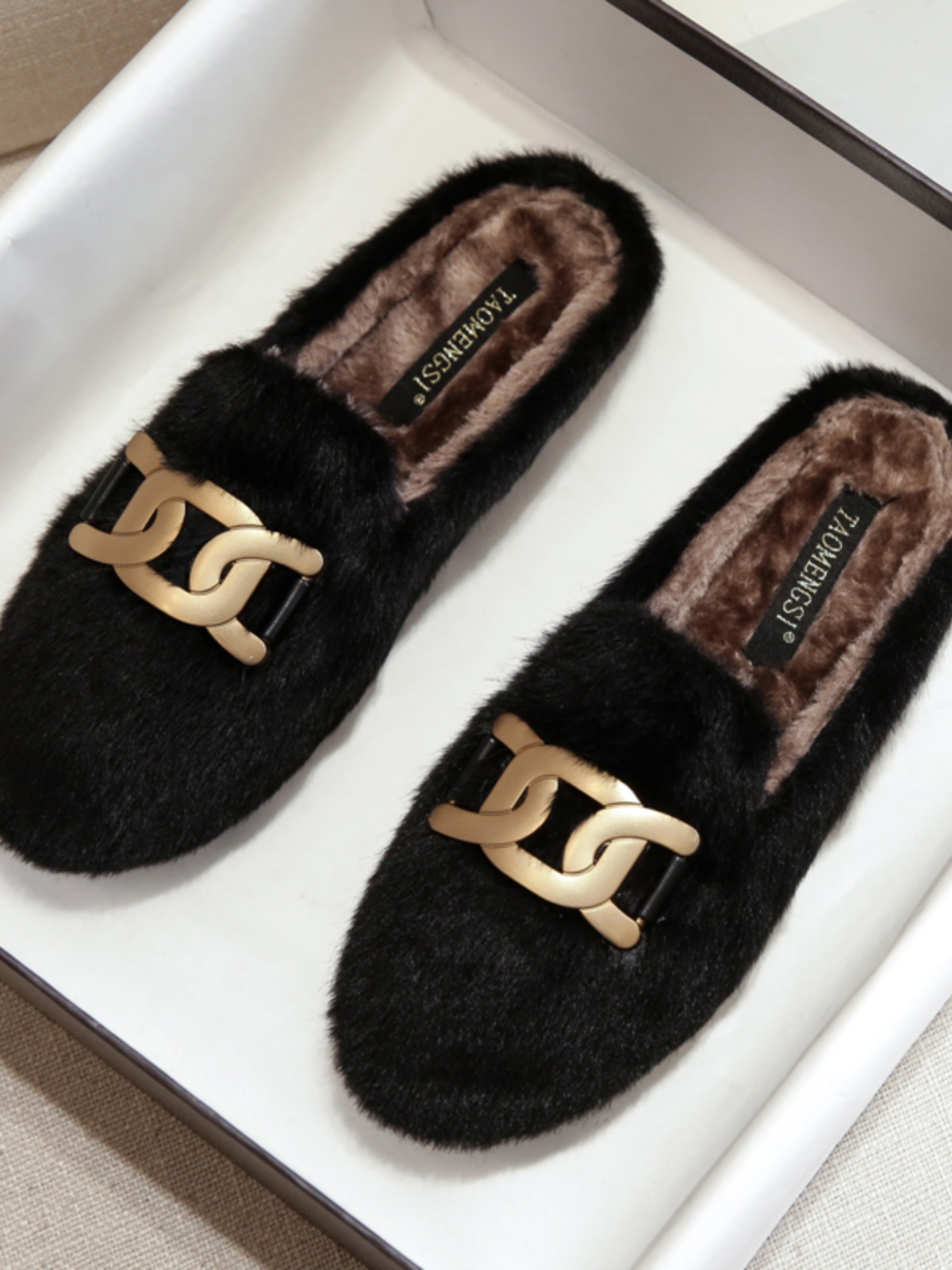 밀라노 스튜디오 두꺼운 밑창 흰색 모피 슬리퍼 여성 가을 겨울 겉옷 플러시 코튼 신발