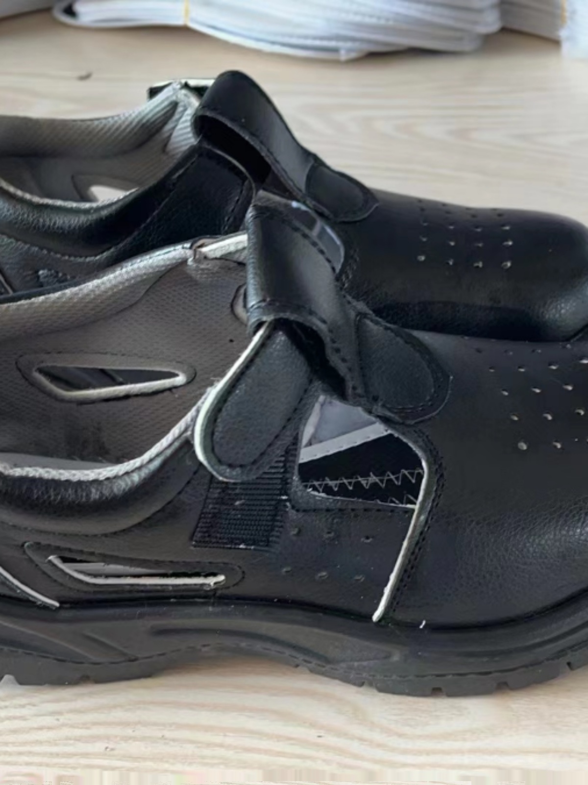DUST-FREE ANTI-STATIC SAFETY SUMMER SANDALS LABOR PROTECTION SHOES ANTI-SMASHING BREATHABLE DUST-FREE SAFETY SHOES LOW-TOP BREATHABLE SANDALS