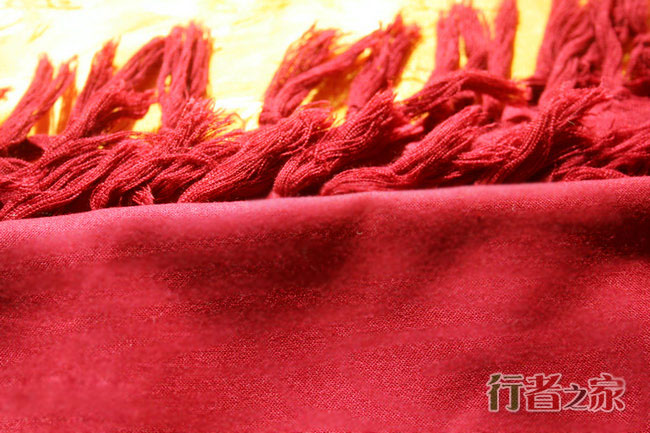 TIBETAN ETHNIC GOODS CLOTHING DRAPED SINGLE TIBETAN MONK CLOTHES DRAPED SINGLE MONK ROBE DRAPED SINGLE IMPORTED LAYMAN ENDORSEMENT