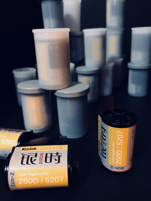 이스트만 영화 필름 5207|250D 135 컬러 네거티브 ISO200 일광 일광