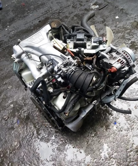 Original imported 90% new Three/Ling Pajero v33 v6 6g72 3000 high voltage packet distributor engine