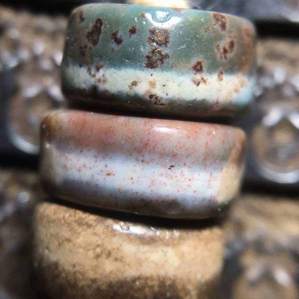 SPECIAL PRICE TO GET IN TOUCH THE ANCIENT PHARAOH GAS PULP TIBETAN CINNABAR PILLS BEADS STRING ACCESSORIES BEADS DIY LOOSE BEADS ANCIENT BEADS A SET