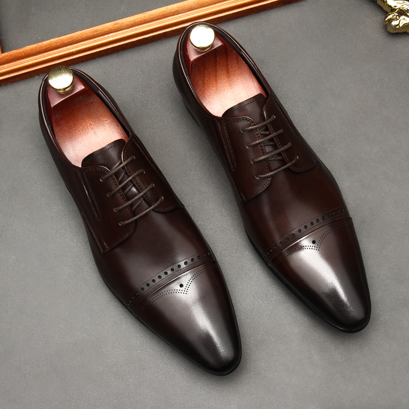 BLACK EUROPEAN VERSION OF MENS SHOES THREE-JOINT LEATHER SHOES MENS CARVED POINTED TOE FORMAL WEAR BUSINESS LEATHER BRITISH FASHION SHOES LACE-UP WEDDING SHOES