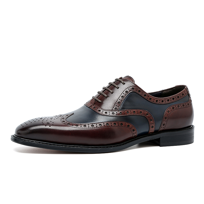 2021 NEW EUROPEAN AND AMERICAN BULLOCK MENS SHOES BRITISH CASUAL CARVED LEATHER SHOES MENS RETRO HANDMADE BUSINESS TREND LEATHER