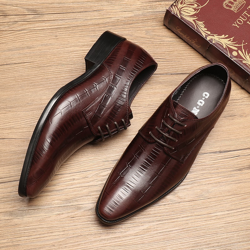 2021 NEW MENS LEATHER SHOES GENUINE LEATHER FORMAL WEAR BUSINESS BRITISH POINTED TOE FASHION TREND SINGLE LEATHER SHOES PERFORMANCE SHOES