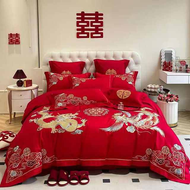Chinese high-end wedding four-piece set big red bed sheets quilt cover embroidery wedding dowry wedding bedding