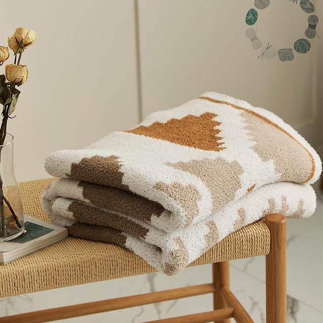 Ins wind nap blanket half velvet casual blanket velvet blanket sofa cover blanket blanket bed bed tail towel spring summer blanket