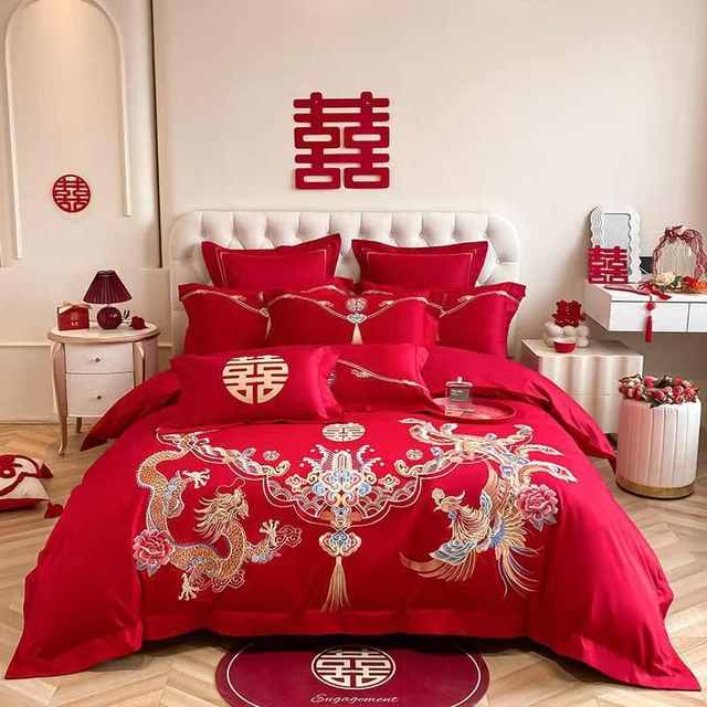 Chinese high-end wedding four-piece set big red bed sheets quilt cover embroidery wedding dowry wedding bedding