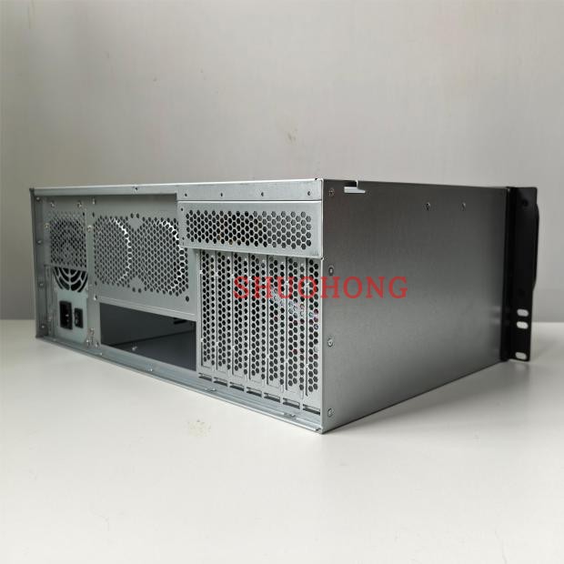TOPLON 4U300 서버 섀시 표준 ATX 마더보드는 4U 표준 PC 전원 공급 장치와 함께 설치 가능
